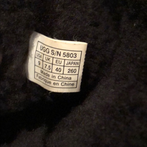 UGG Womens Bailey Button BOOTS 5803 Brown - Picture 8 of 8